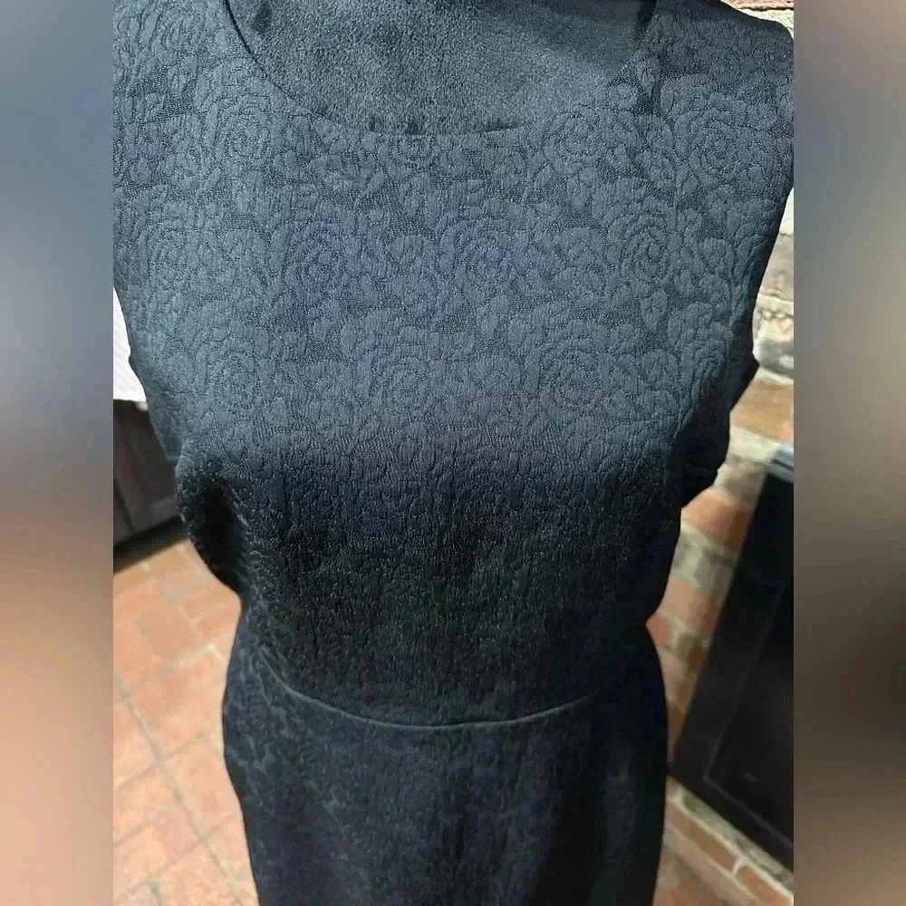 Liz Claiborne Women’s Dress sleeveless Black size 6 classic Minimalist timeless - Picture 3 of 9
